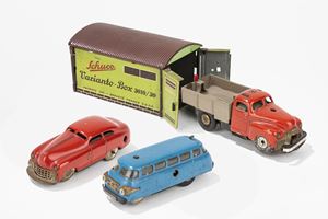 3 car models and Varianto Box 3010/30