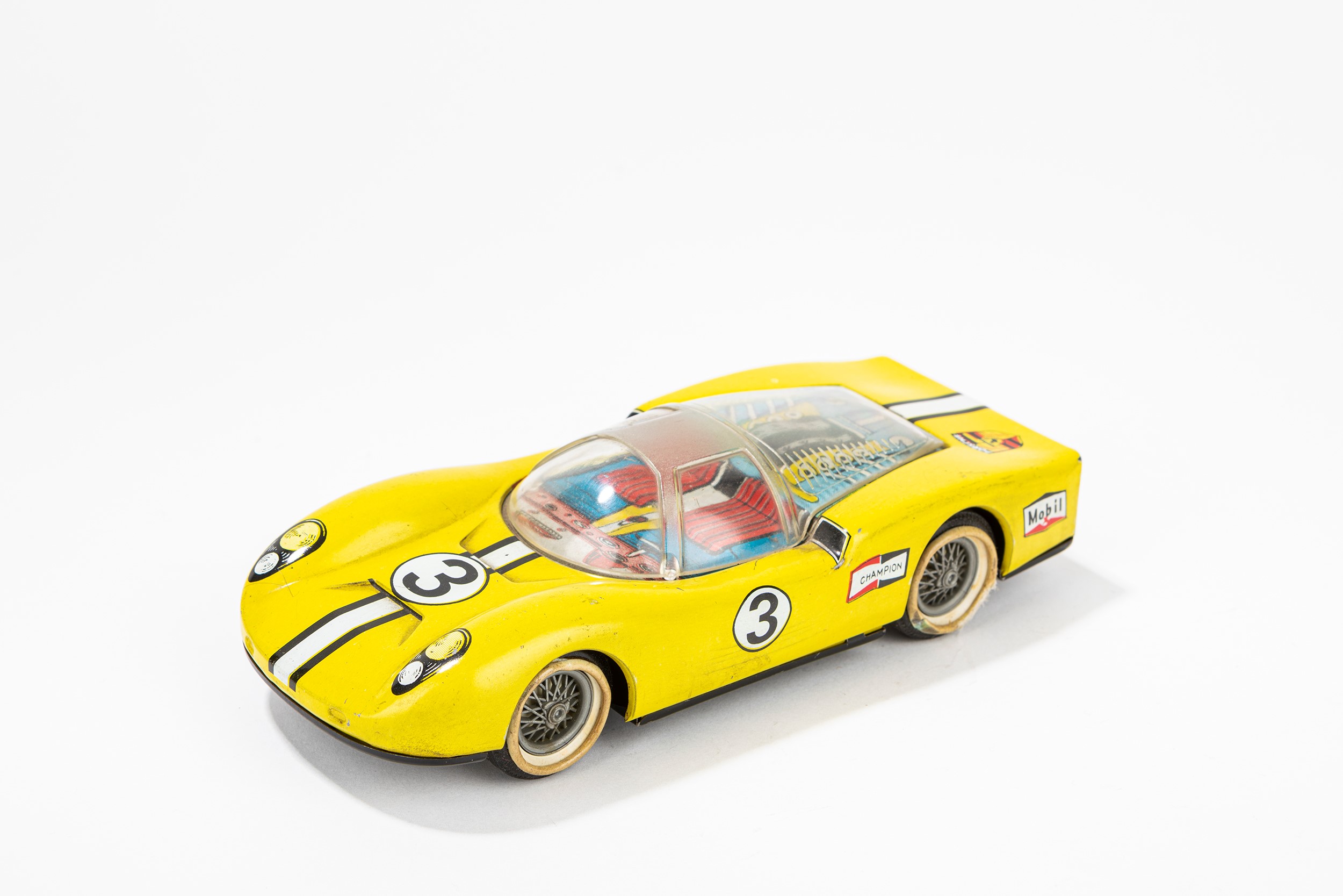 2 auto modello Porsche N. 3 gialle