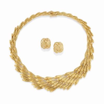 Demi-parure, collana a girocollo e orecchini a clip in oro giallo 18K