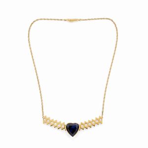  - Collana in oro giallo 18K, pietra blu e diamanti