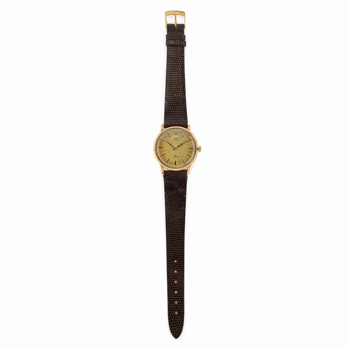 Orologi in oro giallo 18K, set di tre orologi con casse rettangolare, rotonda e quadrata