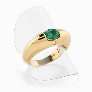 Anello in oro 18k, diamanti e smeraldo