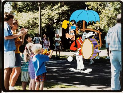 Souvenir Disney, Pippo - tempera su rodovetro e fotografia, anni '80
