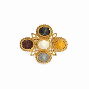 Spilla in oro giallo 18K e pietre dure