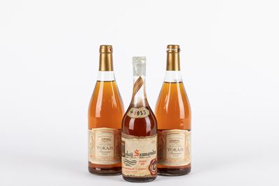Selezione Tokaji Dry, composta da Szamorodni Szaraz 1953 (1 demi) e Chateau Megyer Furmiont 1994 ...