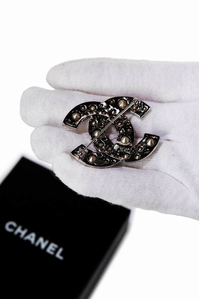 Chanel - Spilla Logo