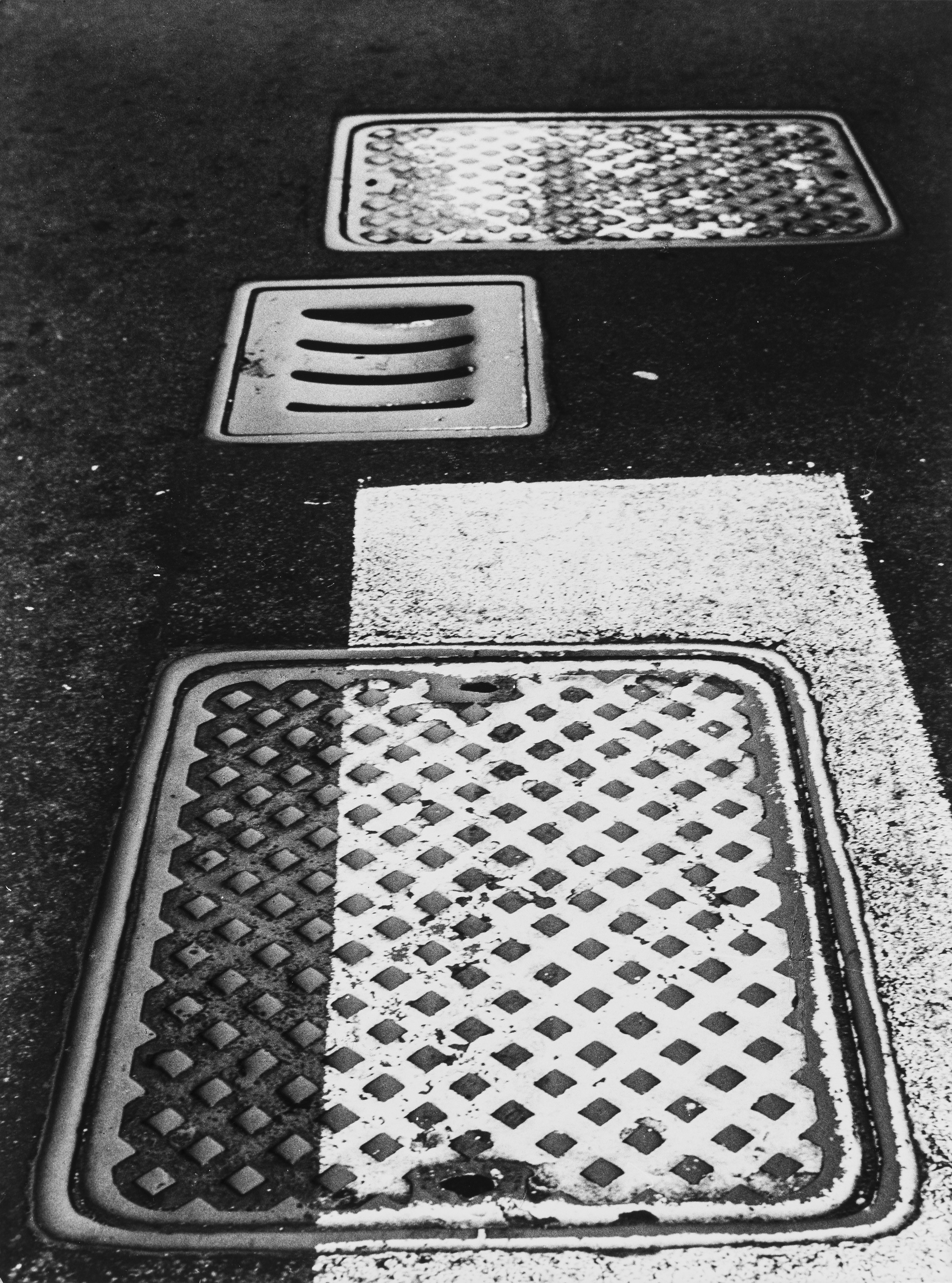 Senza titolo (tombini)