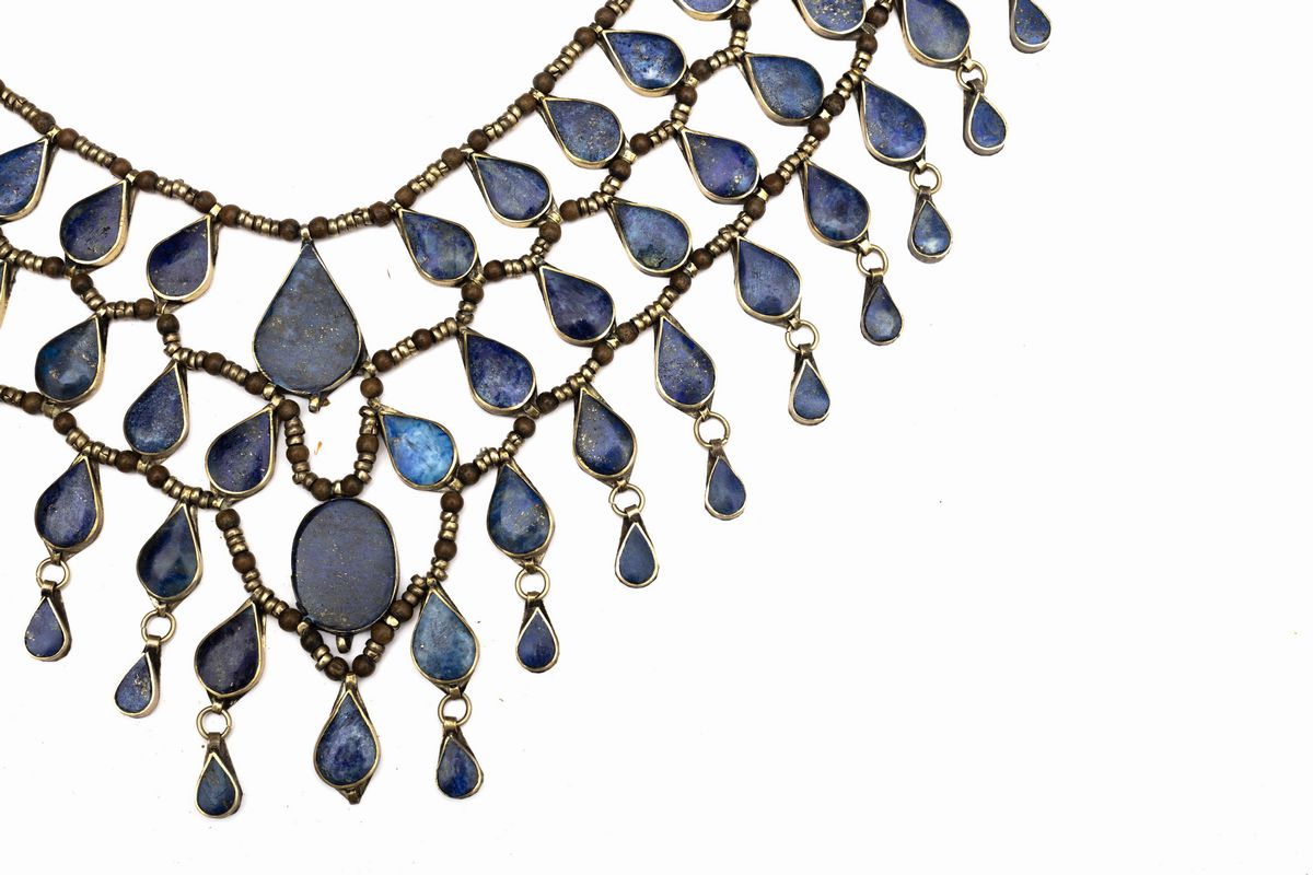 Collana Mediorientale in Metallo Argentato e Lapislazzuli