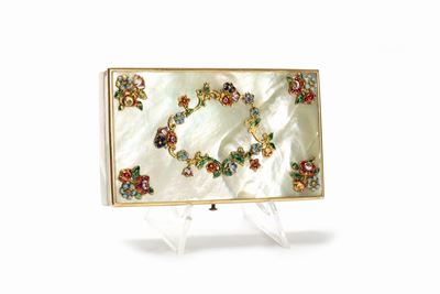 Set da Cucito in Madreperla, Oro 750 e Smalti, Fine Secolo XIX - Inizi Secolo XX