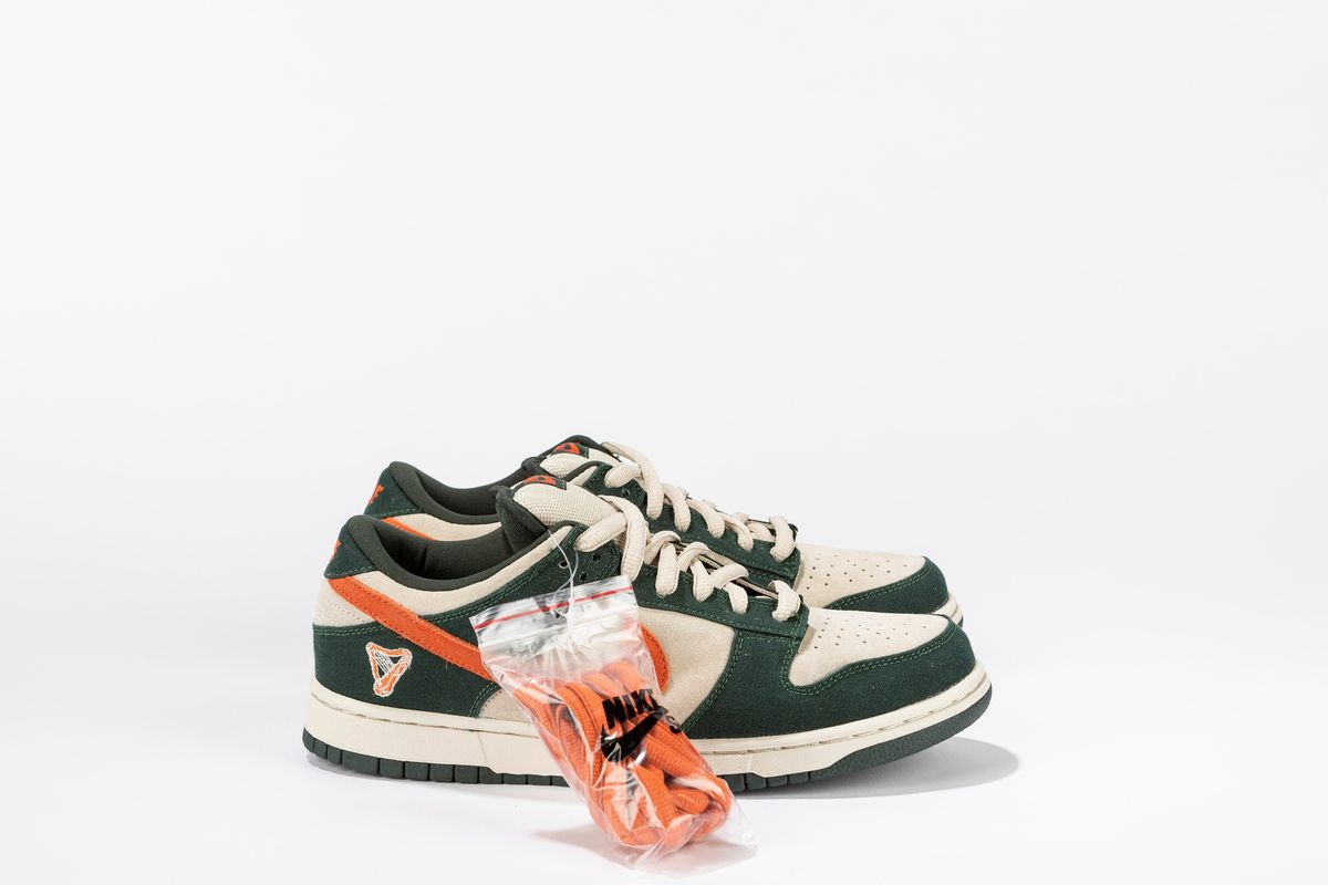 NIKE - Dunk SB Low Eire / Size US 10 EUR 44 2006 | Sneakerhead