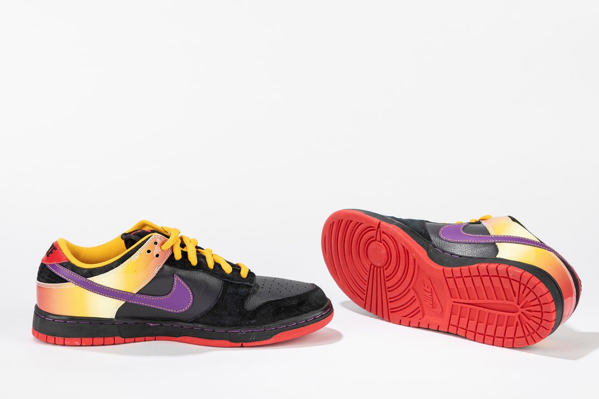 NIKE Dunk SB Low Appetite for Destruction Size US 10.5 EUR 44.5 2007 Sneakerhead the first sneakers auction in Italy Finarte casa d aste