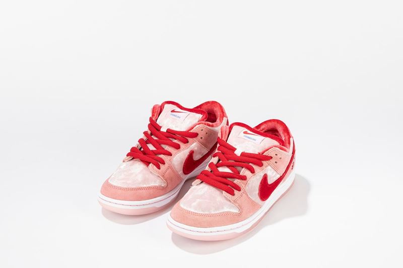 red sb louis vuitton dunks｜TikTok Search