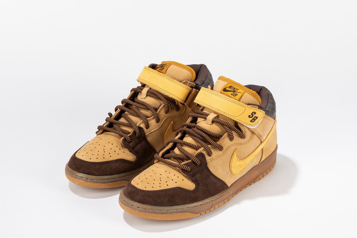 NIKE Dunk SB Mid Wheat Bronze Taglia US 10.5 EUR 44.5 2006 Sneakerhead la prima asta di sneakers in Italia Finarte casa d aste