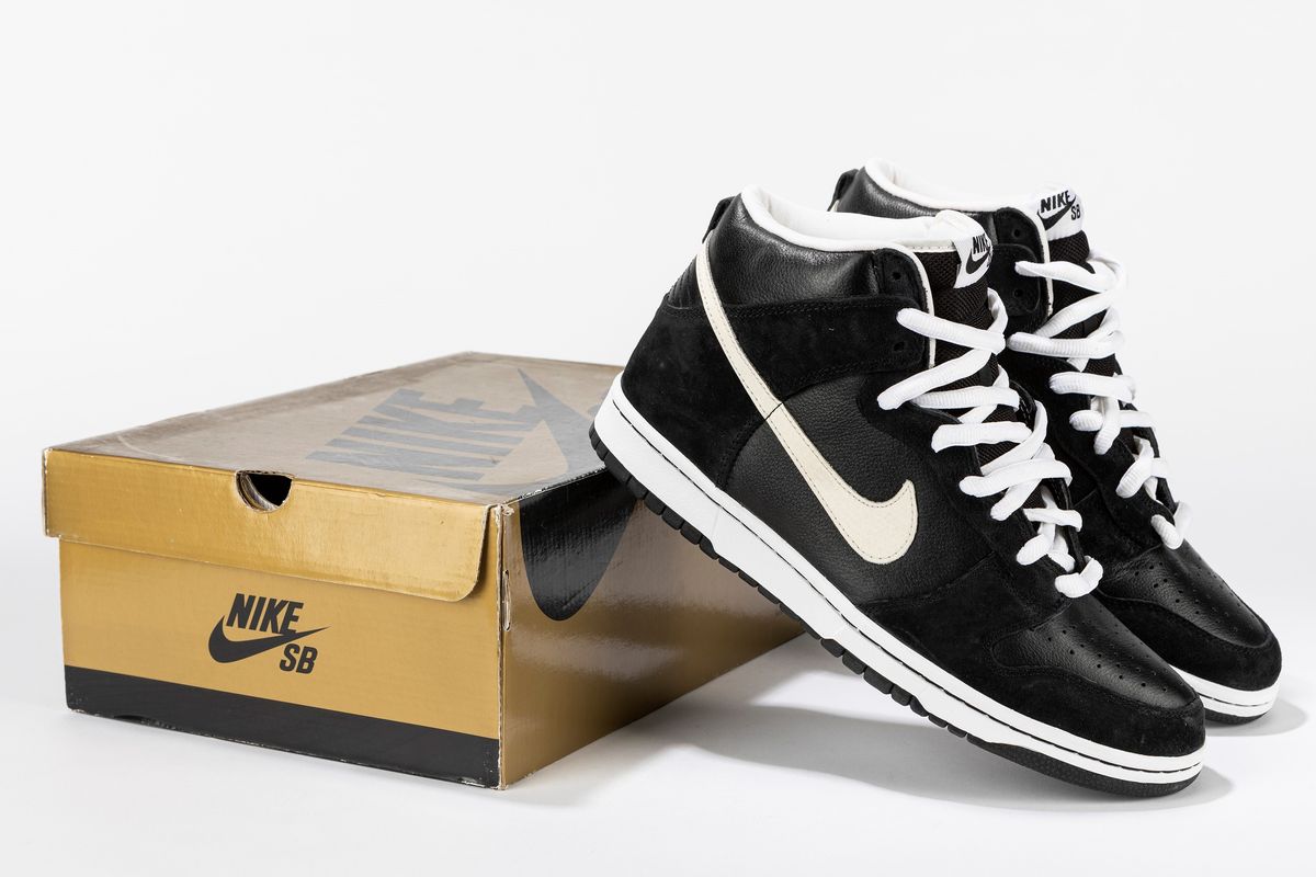 NIKE Dunk SB High Venom Size US 10 EUR 44 2008 Sneakerhead the first sneakers auction in Italy Finarte casa d aste