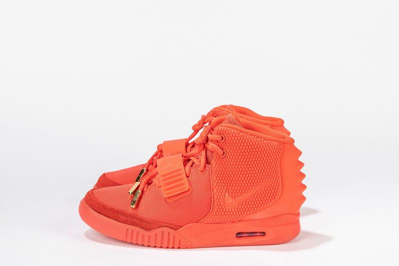 Nike on sale yeezy 2