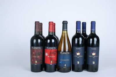 Selezione di vini Planeta, incluse varie annate