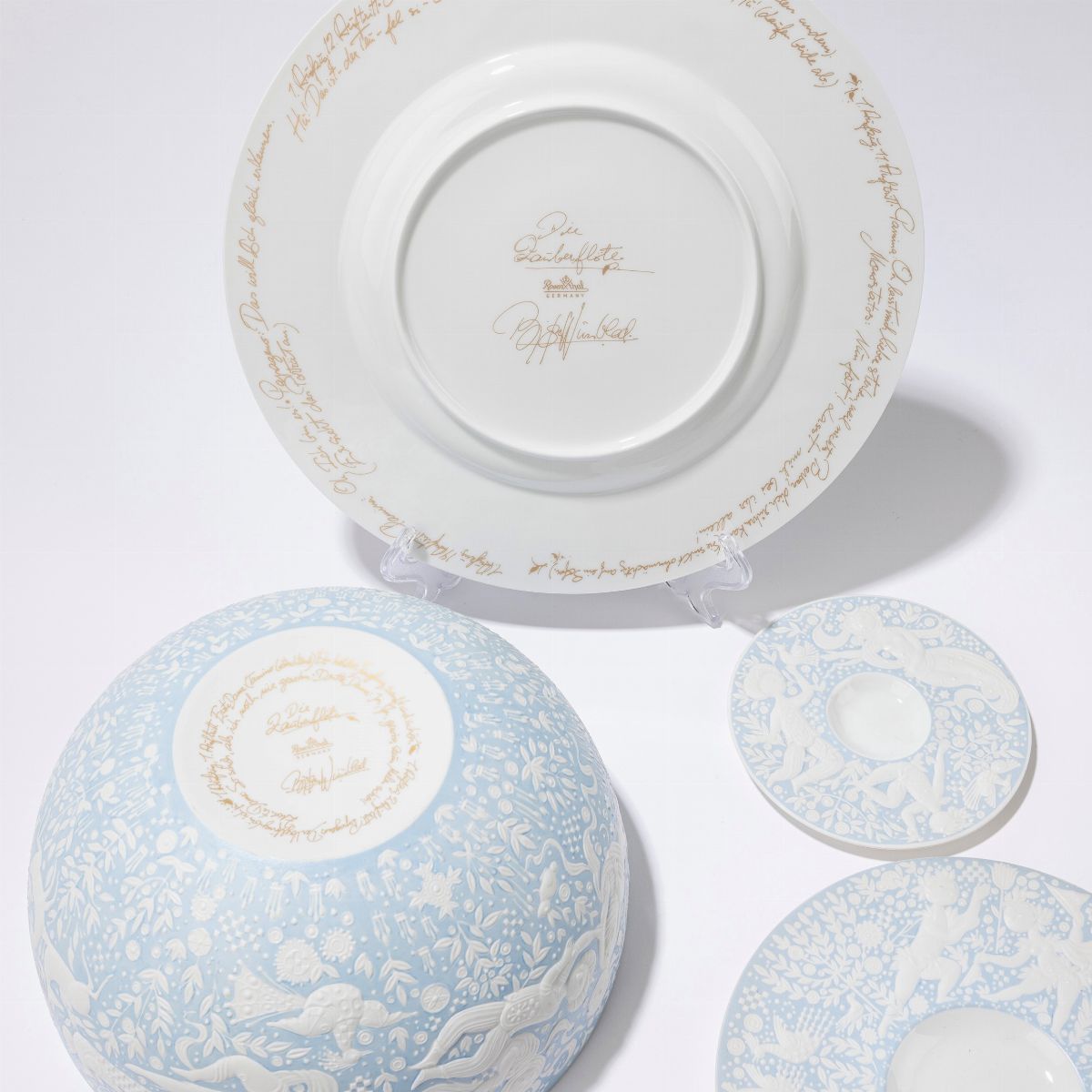 Servizio in porcellana Rosenthal, modello 'Flauto Magico', composto da settantacinque pezzi