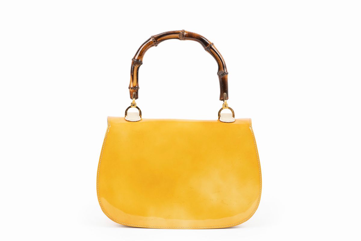 Gucci - Borsa in vernice zafferano con inserti in pelle e manico in bambù