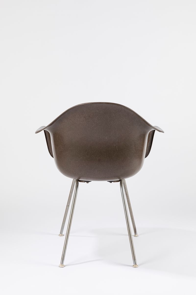Charles Eames - Sedia in vetroresina e acciaio