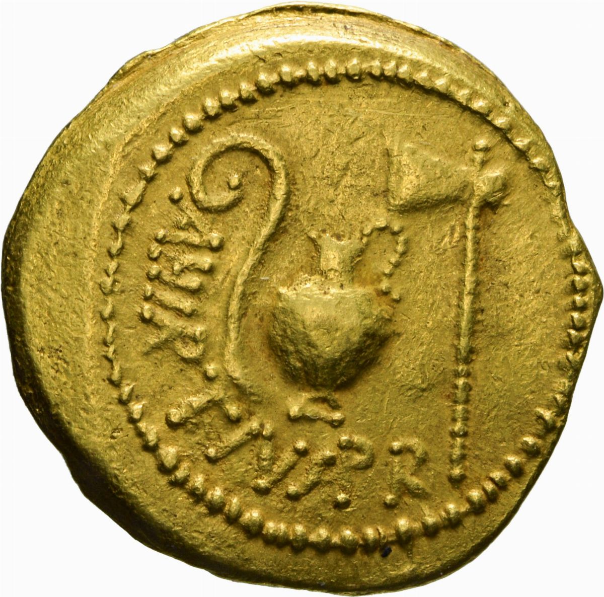 Repubblica Romana - Giulio Cesare, Aureo, 46 a.C., testa femminile velata