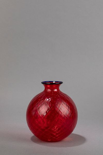 Vaso in vetro soffiato, lavorazione a balloton, 2004
