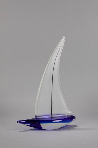 Scultura in vetro di Murano, h 38 x 24 cm, circa 2000
