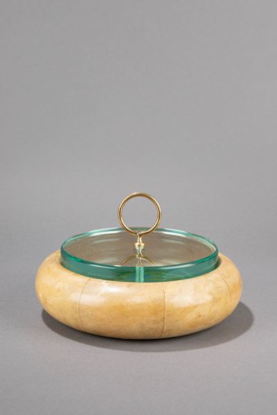 Scatola in pergamena con coperchio in vetro e finiture in ottone