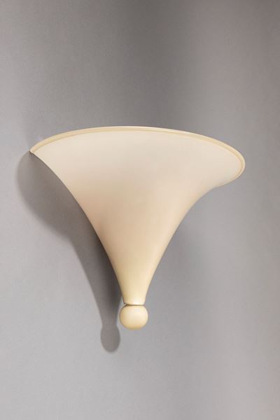 Grande lampada da parete in vetro soffiato e incamiciato
