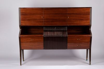 Counter-buffet in legno massello e impiallacciato