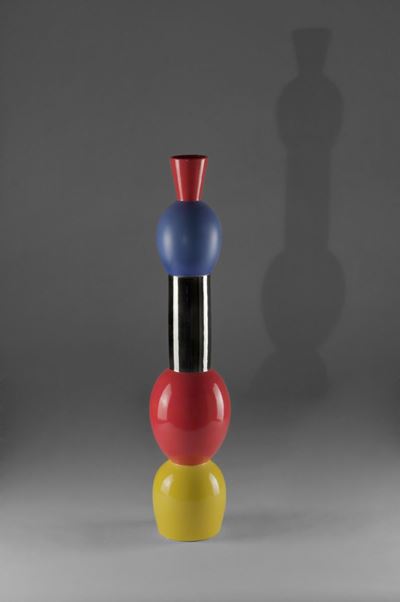 Metopa, ceramica, h 72 cm, diam 18 cm, circa 2000
