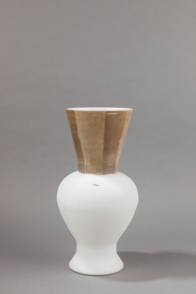 Vaso della serie Principe-Re-Regina in vetro opalino