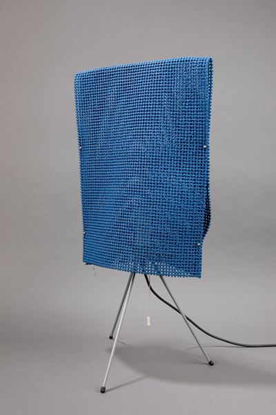 Lampada da tavolo 'Estela', metallo e gomma, circa 1990