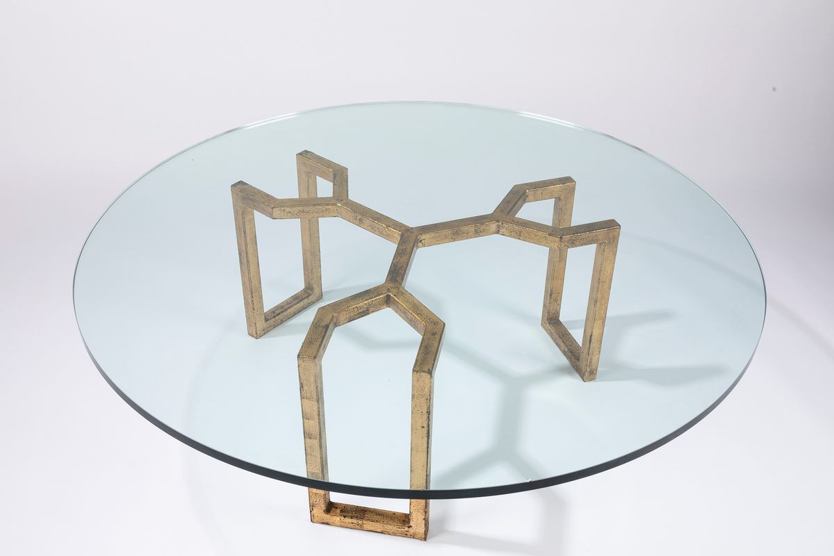 Jean Royere (attr.) - Tavolo da salotto modello Crabe, 1965 ca., struttura in ferro forgiato e do...