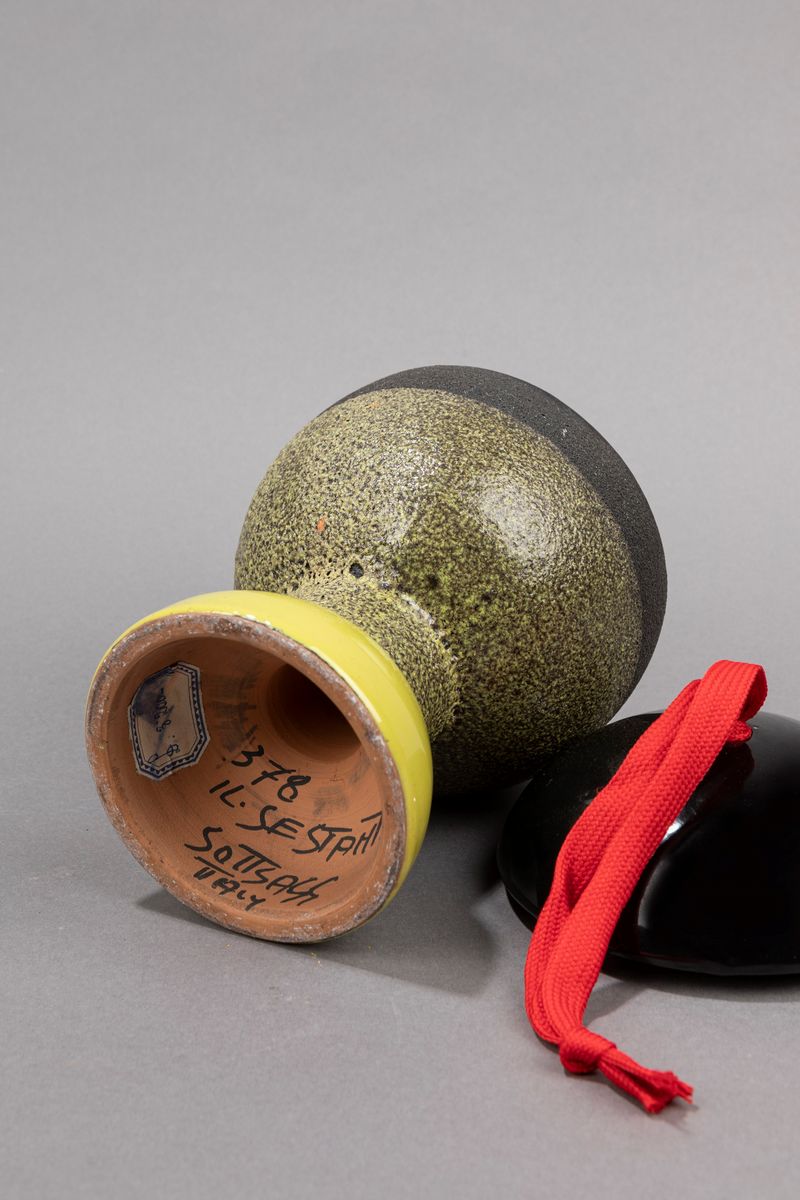 Ettore Sottsass Jr - Ceramiche di lava, modello 378