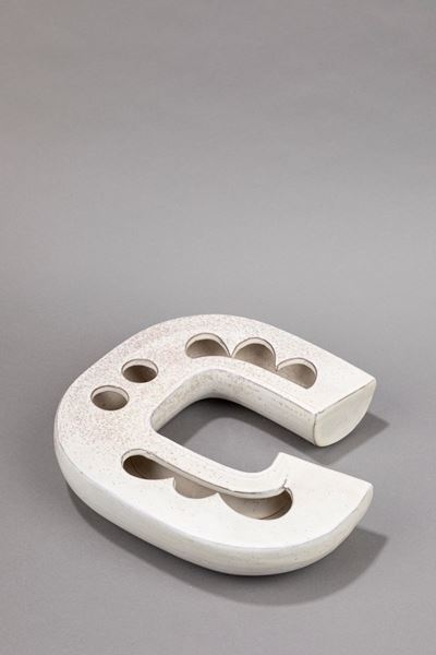 Scultura in gres estruso e smaltato
