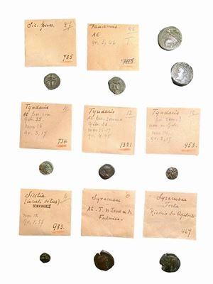 Lotto di 10 monete in bronzo del mondo greco e magno greco