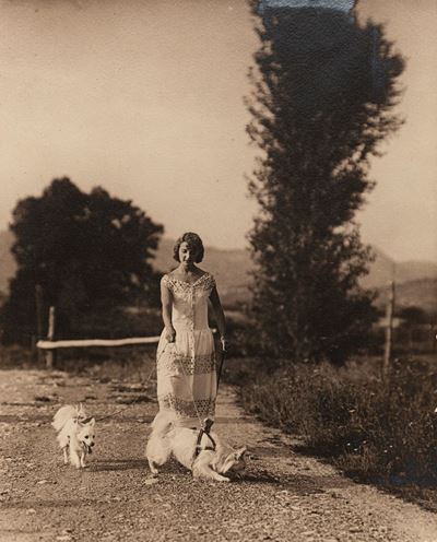 Senza Titolo (signora con Cani)