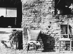"Il canto dei nuovi emigrati" di Franco Costabile