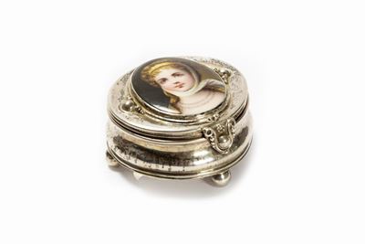 Scatolina in Argento con Miniatura in Porcellana Dipinta, Secolo XIX
