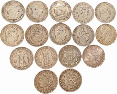 Lotto di sedici monete di argento, tra cui 12 esemplari da 5 franchi francesi, un cinque marchi d...