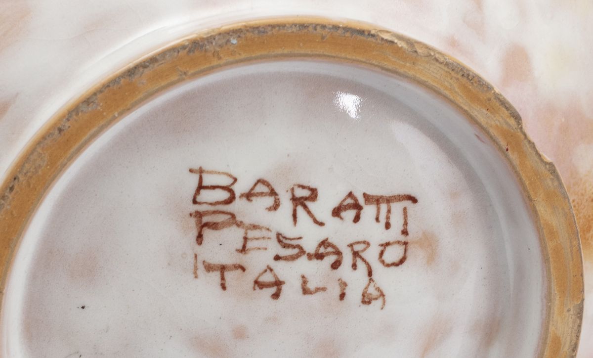 Vaso in Ceramica Policroma con Motivi Arcaizzanti