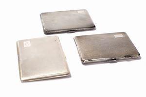 Lot consisting of three silver cigarette cases, England, early 20th century