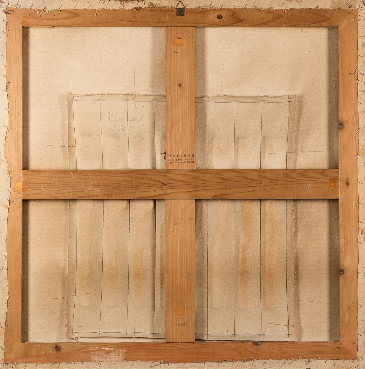 Agostino Bonalumi - Rosso (1976), tela estroflessa e tempera vinilica