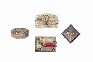 Lot consisting of four plates in silver-plated metal and enamels