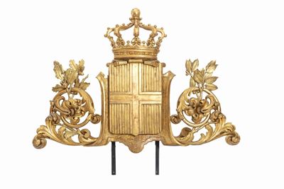 Grande Fregio in Legno Intagliato e Dorato con Stemma Sabaudo Sormontato da Corona, Secolo XIX
