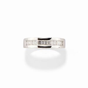  - Anello in oro bianco 18K e diamanti