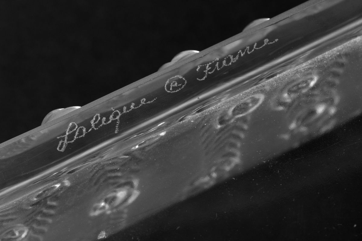 Lalique - Centrotavola in Cristallo Satinato