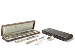 Due set di posate da portata in argento, secolo XIX