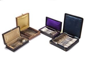 Lot consisting of four sets of silver teaspoons