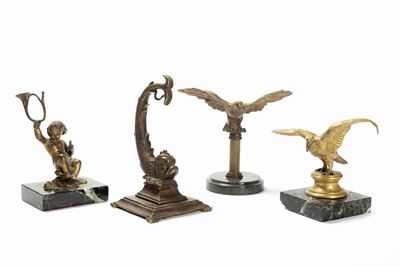 Lotto Composto da Quattro Porta Orologi in Bronzo, Inizi Secolo XX